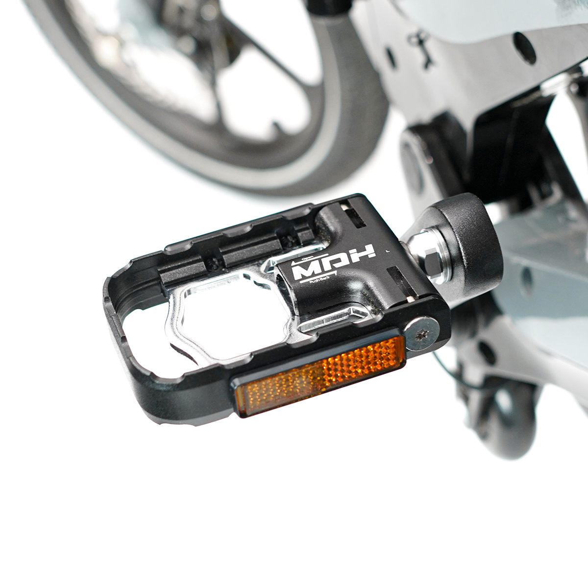 folding cycle pedals